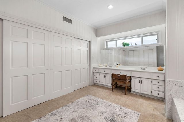 466 Buffalo Court, Livingston, TX 77351