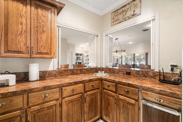 466 Buffalo Court, Livingston, TX 77351