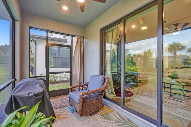 4422 S Silverwood Lane, Fort Lauderdale, FL 33309