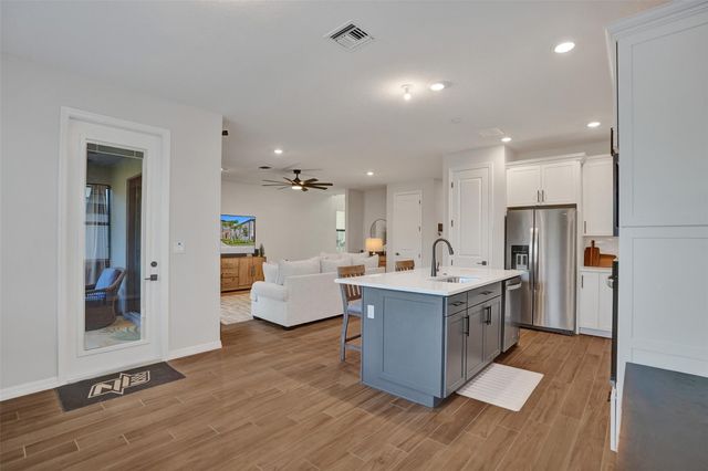 4422 S Silverwood Lane, Fort Lauderdale, FL 33309