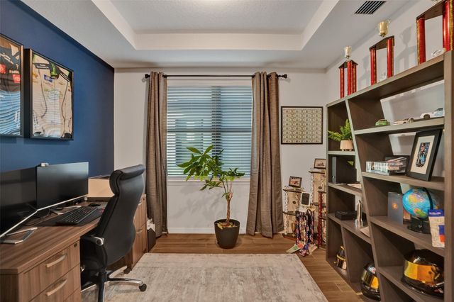 4422 S Silverwood Lane, Fort Lauderdale, FL 33309