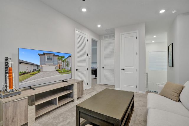 4422 S Silverwood Lane, Fort Lauderdale, FL 33309