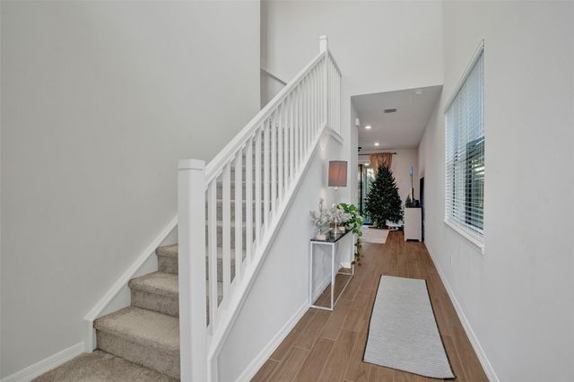 4422 S Silverwood Lane, Fort Lauderdale, FL 33309