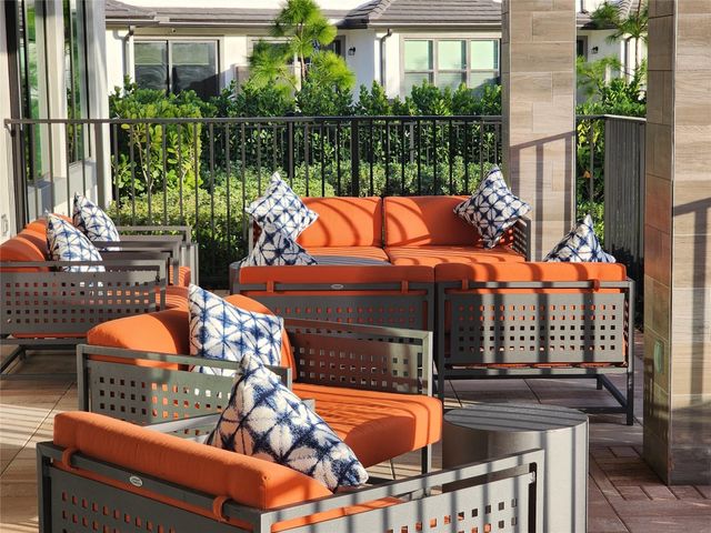 4422 S Silverwood Lane, Fort Lauderdale, FL 33309