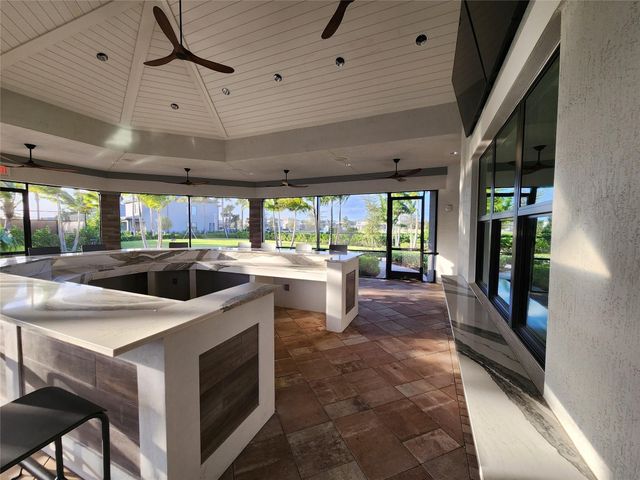 4422 S Silverwood Lane, Fort Lauderdale, FL 33309