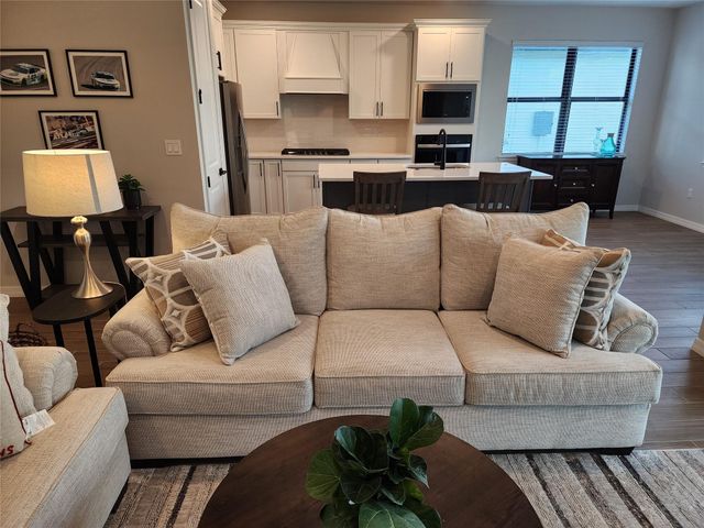 4422 S Silverwood Lane, Fort Lauderdale, FL 33309