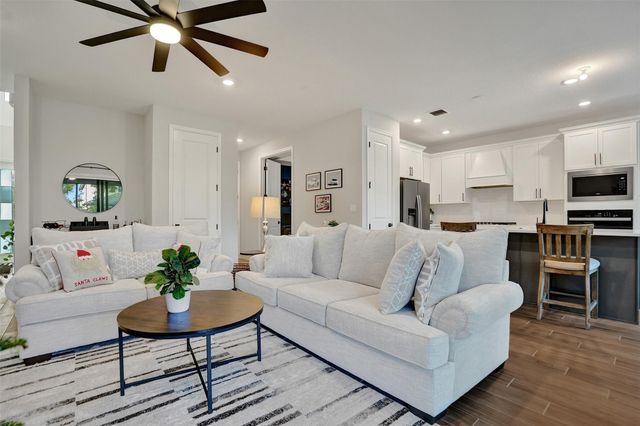 4422 S Silverwood Lane, Fort Lauderdale, FL 33309