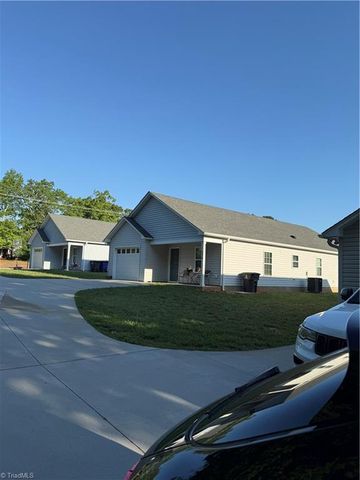 316 Solitude Lane, Winston-salem, NC 27104