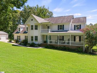 467 Grandwood Boulevard, Gray Court, SC 29645