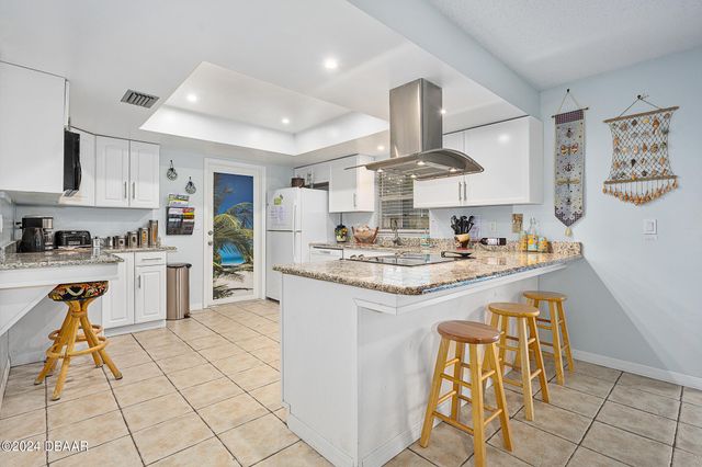 41 Laurel Oaks Circle, Ormond Beach, FL 32174