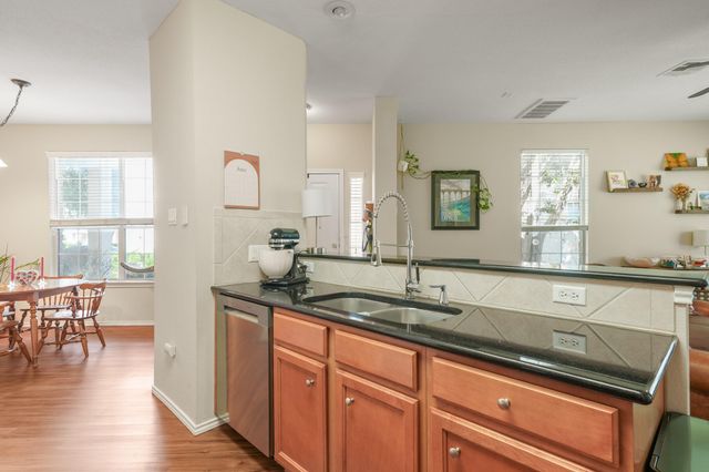 1900 Scofield Ridge PKWY 1203, Austin, TX 78727