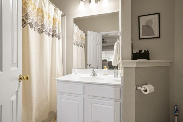 1900 Scofield Ridge PKWY 1203, Austin, TX 78727