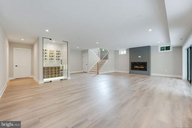 2202 GRAYSON PL, Falls Church, VA 22043