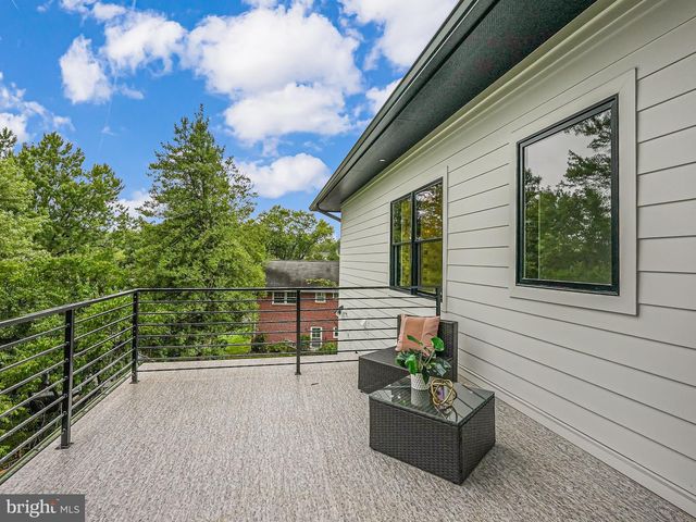 2202 GRAYSON PL, Falls Church, VA 22043