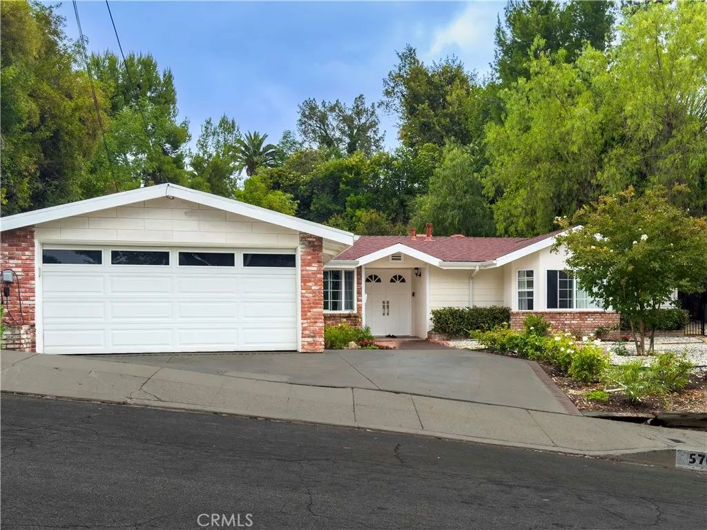 5708 Mcdonie Avenue, Woodland Hills, CA 91367