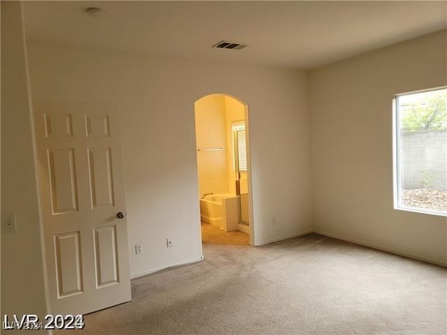 7667 Borealis Street, Las Vegas, NV 89123