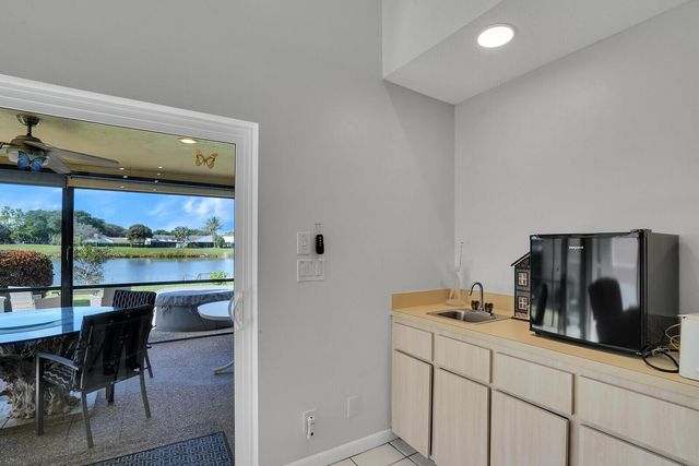 1080 NW 20th Avenue, Delray Beach, FL 33445