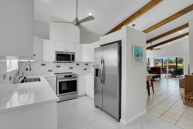 1080 NW 20th Avenue, Delray Beach, FL 33445