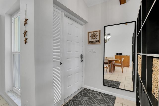 1080 NW 20th Avenue, Delray Beach, FL 33445