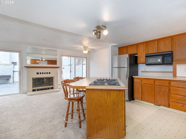 3242 Ne 29TH St, Gresham, OR 97030