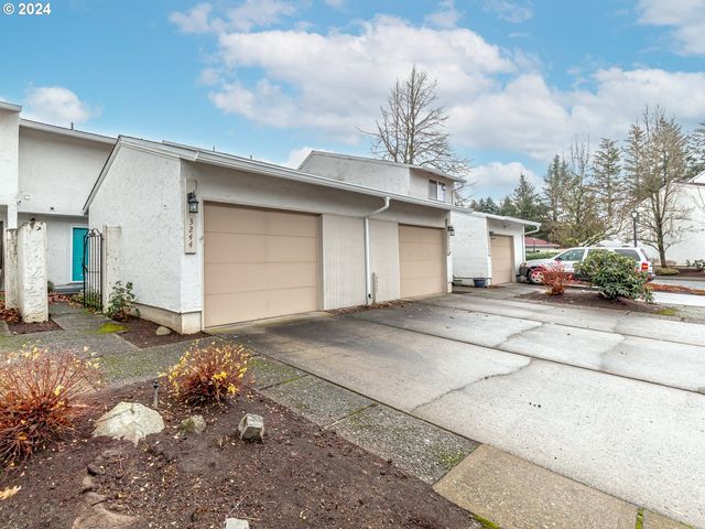 3242 Ne 29TH St, Gresham, OR 97030