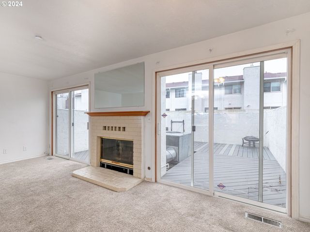 3242 Ne 29TH St, Gresham, OR 97030