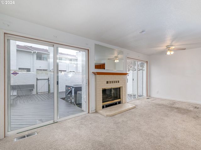 3242 Ne 29TH St, Gresham, OR 97030