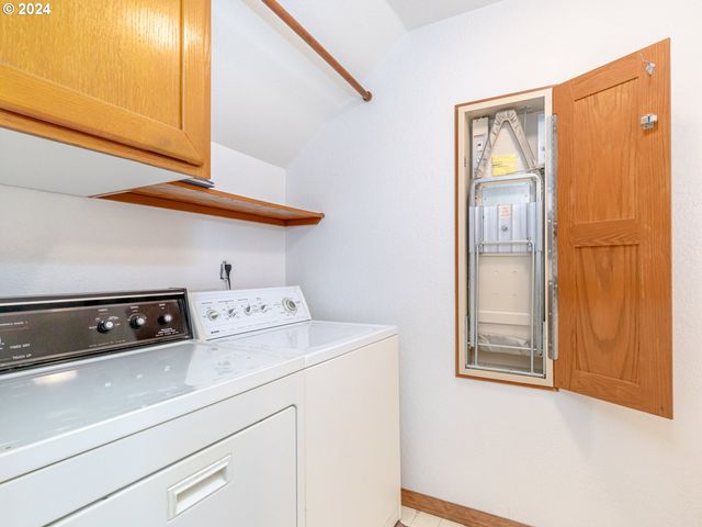 3242 Ne 29TH St, Gresham, OR 97030