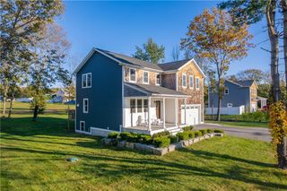 51 Bristol Ferry Road, Portsmouth, RI 02871