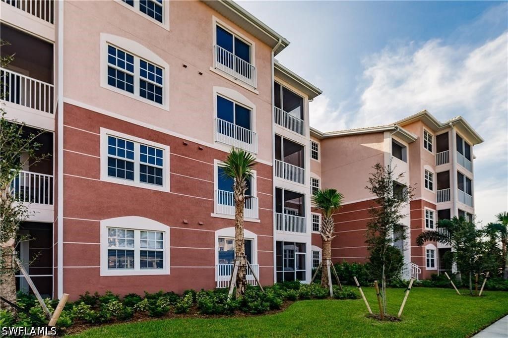 15901 Royal Pointe LN 405, Fort Myers, FL 33908