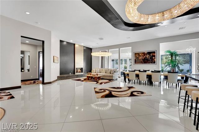 1012 Granger Farm Way, Las Vegas, NV 89145