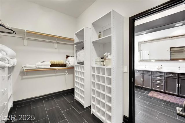 1012 Granger Farm Way, Las Vegas, NV 89145