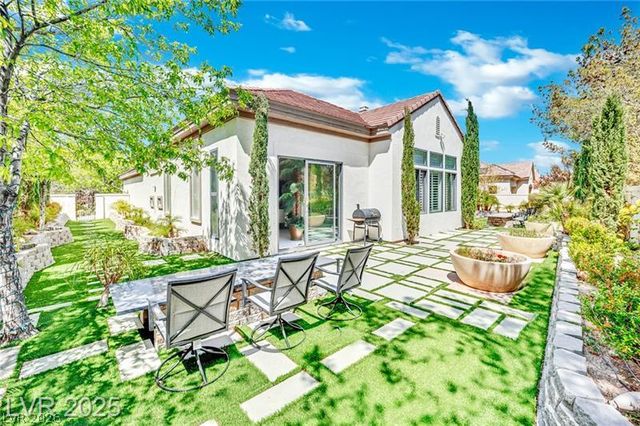1012 Granger Farm Way, Las Vegas, NV 89145