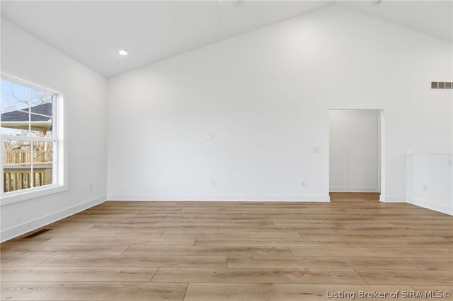 120 Spangler Place, Jeffersonville, IN 47130