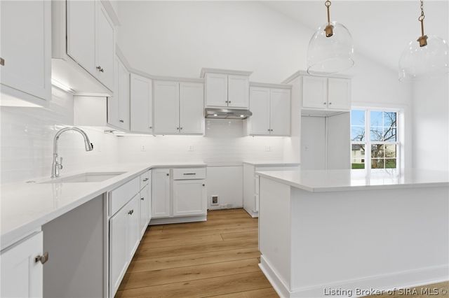 120 Spangler Place, Jeffersonville, IN 47130