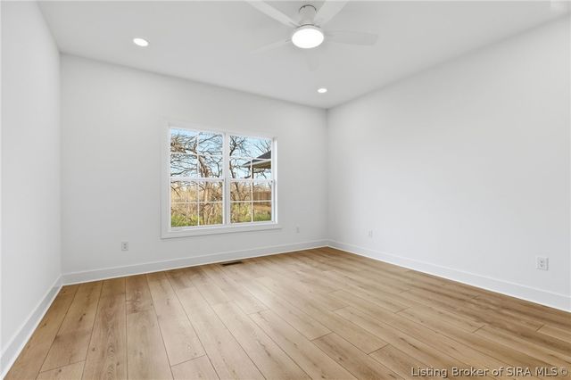 120 Spangler Place, Jeffersonville, IN 47130