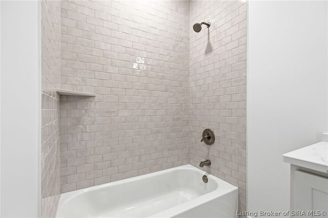 120 Spangler Place, Jeffersonville, IN 47130