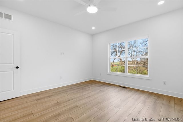 120 Spangler Place, Jeffersonville, IN 47130