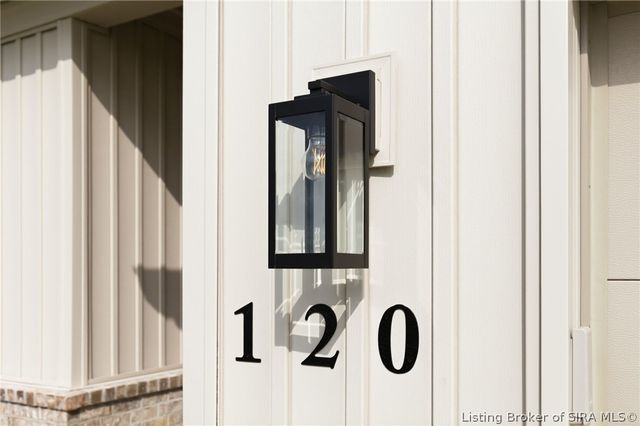 120 Spangler Place, Jeffersonville, IN 47130