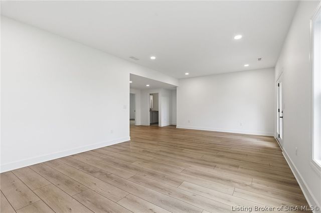 120 Spangler Place, Jeffersonville, IN 47130