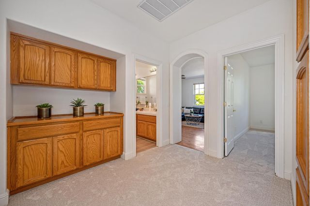 820 Travis St, Folsom, CA 95630
