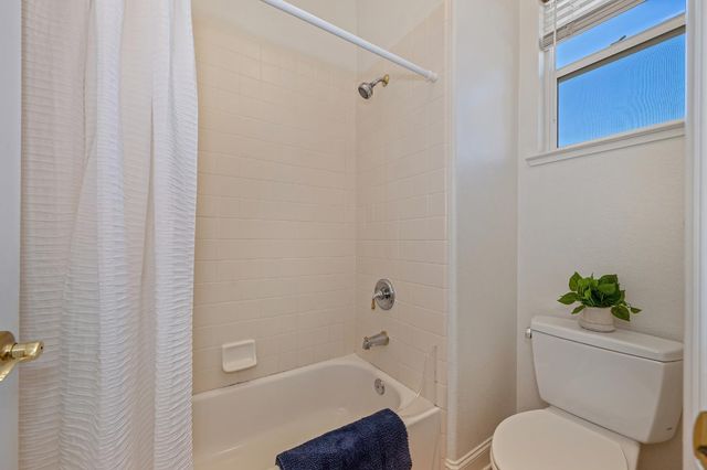 820 Travis St, Folsom, CA 95630