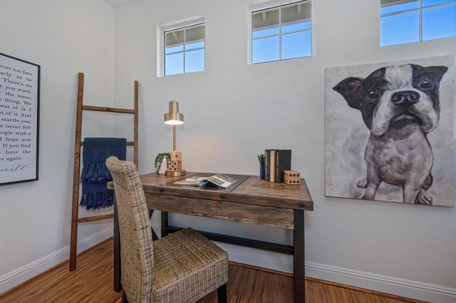 820 Travis St, Folsom, CA 95630
