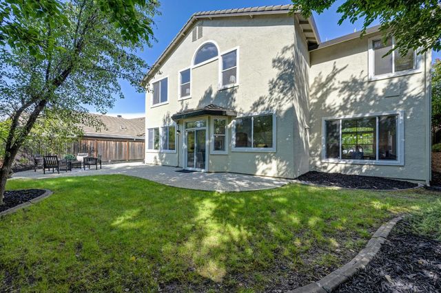 820 Travis St, Folsom, CA 95630