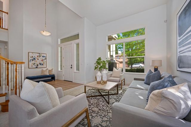 820 Travis St, Folsom, CA 95630