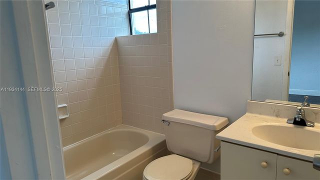 8834 SW 130th Ct 212, Miami, FL 33186