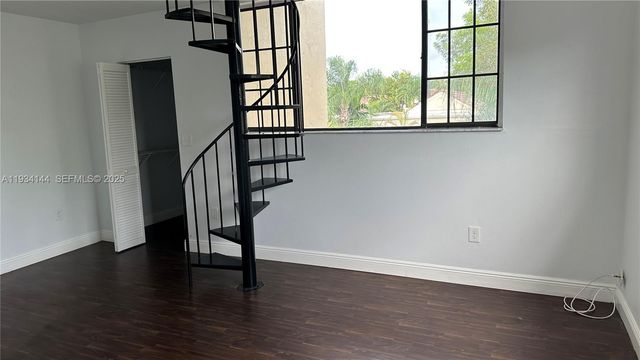 8834 SW 130th Ct 212, Miami, FL 33186