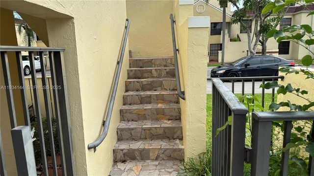 8834 SW 130th Ct 212, Miami, FL 33186