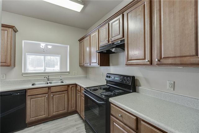 314 Oakland Hills Way, Lawrenceville, GA 30044