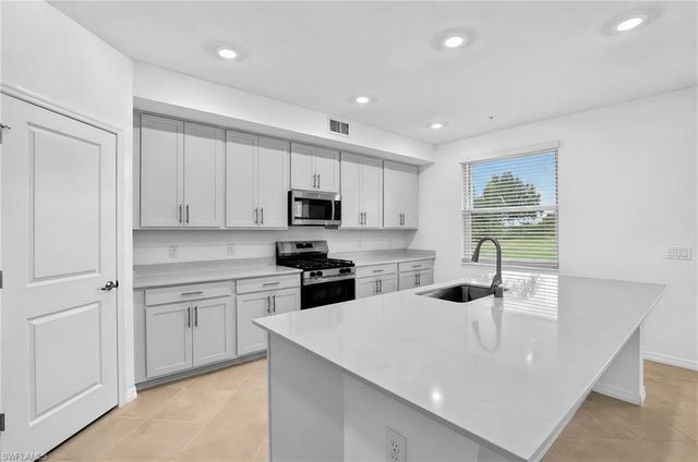 15888 Green Acres AVE 4211, Babcock Ranch, FL 33982